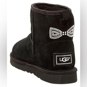 UGG Swarovski Crystal Bow Black Suede Size 8 (LIMITED EDITION)